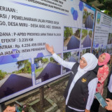 Gubernur Khofifah Resmikan Rehabilitasi Jalan Poros Miru-Jugo Lamongan