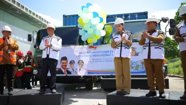 Mentan Amran saat pelepasan ekspor PT Natural Indococonut Organic (NICO) Tobelo.