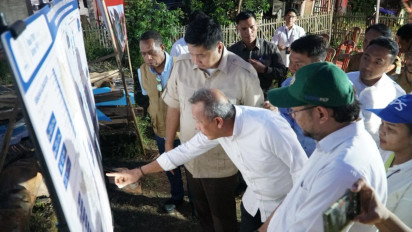 Wakil Ketua DPR RI Saan Mustopa dan Menteri PKP Tinjau Program BSPS di Karawang, Minta Penyelesaian Pembangunan Tepat Waktu