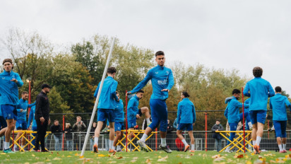 Mees Hilgers Tiba-Tiba Bawa Kabar Baik buat John Herdman usai Lama Absen dari Timnas Indonesia, Bek Naturalisasi Itu Berpotensi Main di UCL Musim Depan