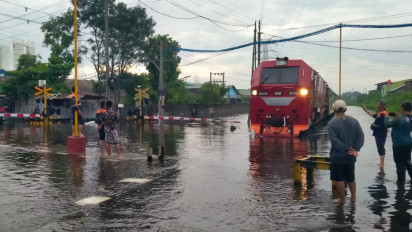 Dampak Banjir Semarang, PT KAI Daop 7 Madiun Kembalikan Biaya Tiket 100 % Bagi Pelanggan yang Batalkan Perjalanan