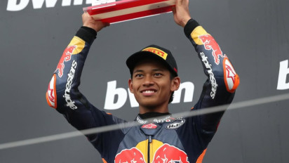 Veda Ega Pratama Bikin Geger, Pembalap Indonesia Isyaratkan Dapat Sponsor Ternama Jelang Debut di Moto3 2026