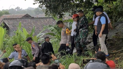 Maling Kabel Tidak Mau Turun dari Menara BTS Setinggi 70 Meter, Ditunggu Warga di Bawah, Damkar Turun Tangan