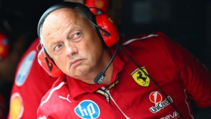 Tak Bisa Tutupi Kekecewaannya, Bos Ferrari Singgung Steward yang Beri Lewis Hamilton Penalti di F1 GP Meksiko 2025