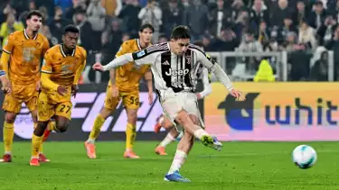 Kenan Yildiz mencetak gol penalti saat Juventus melawan Udinese