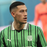 Media Belanda Sebut Juventus hingga Inter Milan Antre Ingin Jay Idzes, Nilai Transfer Bek Timnas Indonesia Tembus Setengah Triliun Rupiah