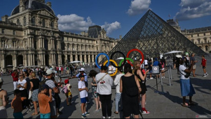 5 Pelaku Perampokan Museum Louvre Paris Ditangkap