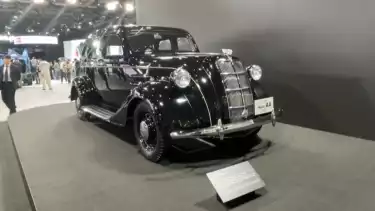 Toyota - Daihatsu Kompak Pamer Mobil Legenda, dari Truk Jadul hingga Bemo