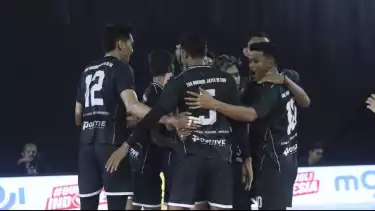 Rivan Nurmulki bersama skuad Eka Mandiri Jaya di Livoli Divisi 1 2025.