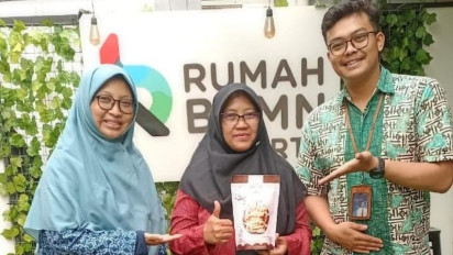 Pemberdayaan BRI Dorong Usaha Kue Kering “Bakulis” Naik Kelas, Jadi Sumber Penggerak Ekonomi Warga Sekitar