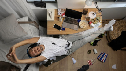 4 Langkah Kecil Lawan Mager, Survei: 37% Orang Indonesia Kurang Gerak