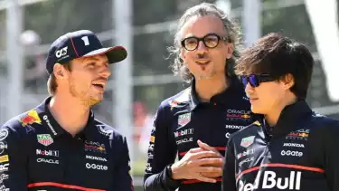 Max Verstappen, Laurent Mekies dan Yuki Tsunoda