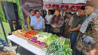 Menteri Koperasi Dorong Koperasi Desa Jadi Penggerak Ekonomi Rakyat di Lereng Bromo