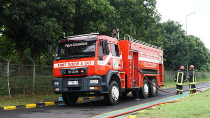 Truk Tangki BBM Terguling di Cianjur, Pertamina Patra Niaga Jawa Bagian Barat Gerak Cepat Terjunkan Pemadam