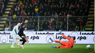 Gawang Emil Audero dibobol Filip Kostic