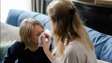 Ilustrasi anak sedang flu atau pilek