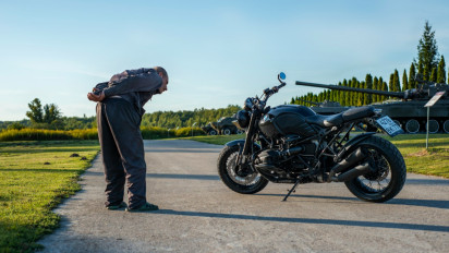 5 Manfaat Ganti Oli Motor Tepat Waktu, Rahasia Mesin Tetap Prima dan Irit Bahan Bakar!