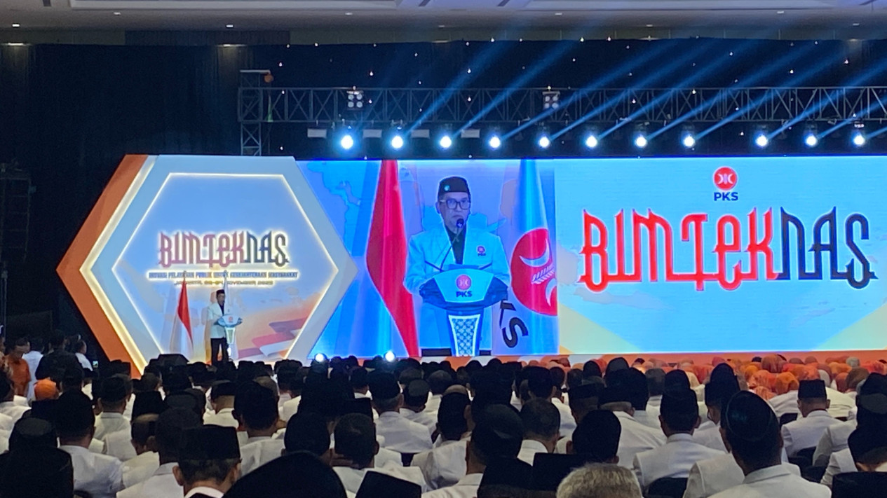 Presiden PKS Sebut Proyek IKN Gagal Dalam Perencanaan, Singgung Kritikan Media Asing
            - galeri foto