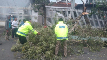 Angin Puting Beliung Terjang Dau Malang, 33 Rumah Warga Alami Kerusakan