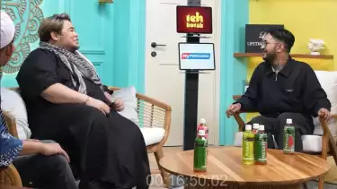 Ivan Gunawan & Onad dalam satu podcast