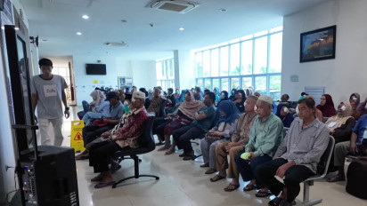 Menebar Cahaya, Mengembalikan Harapan: Bakti Sosial Operasi Katarak Kemensos di Kabupaten Tebo