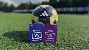 Football Video Support (FVS) atau Kartu VAR digunakan di Piala Dunia U-17 2025