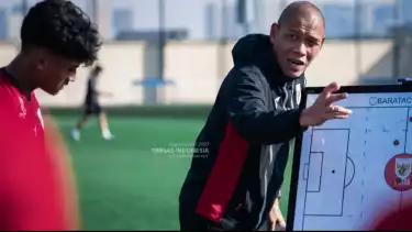 Pelatih Timnas Indonesia U-17 Nova Arianto