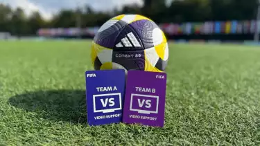 Mengenal Kartu VAR, Teknologi Baru yang Diterapkan FIFA di Piala Dunia U-17