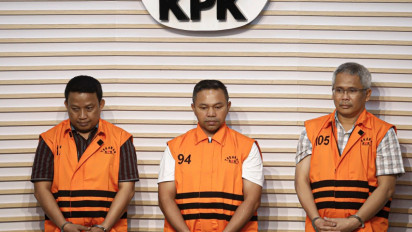 Gubernur Riau Abdul Wahid Diperiksa KPK Terkait Kasus Dugaan Korupsi di Pemprov Riau