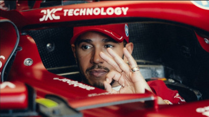 Lewis Hamilton Akhirnya Tanggapi Kritikan Soal Kesulitannya Beradaptasi dengan Ferrari Sepanjang F1 2025