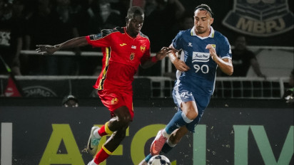 Kronologi Tribun Stadion MBPJ Ricuh di Tengah Laga Persib Bandung Vs Selangor, Bermula dari Gol Adam Alis
