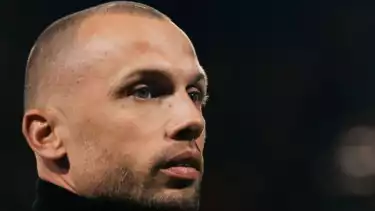 Gagal Total di Liga Champions, John Heitinga Akhirnya Diberhentikan Ajax!