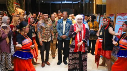 Gubernur Khofifah Silaturahim dengan Masyarakat NTT Asal Jatim