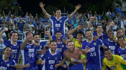 Top 3 Persib Bandung: Bojan Hodak Ubah Total Strategi Tim, hingga PSSI Angkat Bicara soal Tak Ada VAR usai Persib Kalah Lawan Lion City Sailors