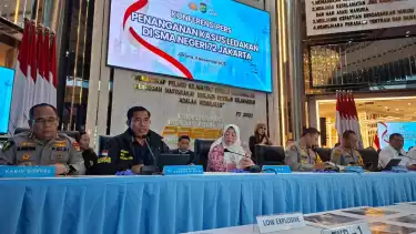 Konferensi pers peristiwa ledakan di SMAN 72 Jakarta