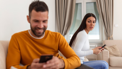 Ipar Adalah Maut, Suami Main Api dengan Adik Kandung Sendiri Lalu Istri Harus Bagaimana? Ustaz Bilang...