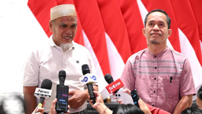 Lima Tahun Mencari Keadilan, Dua Guru Luwu Utara Akhirnya Dapat Rehabilitasi: Terima Kasih Pak Prabowo