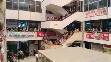 Aksi Protes Pedagang Pasar Pramuka, Kamis (13/11/2025)