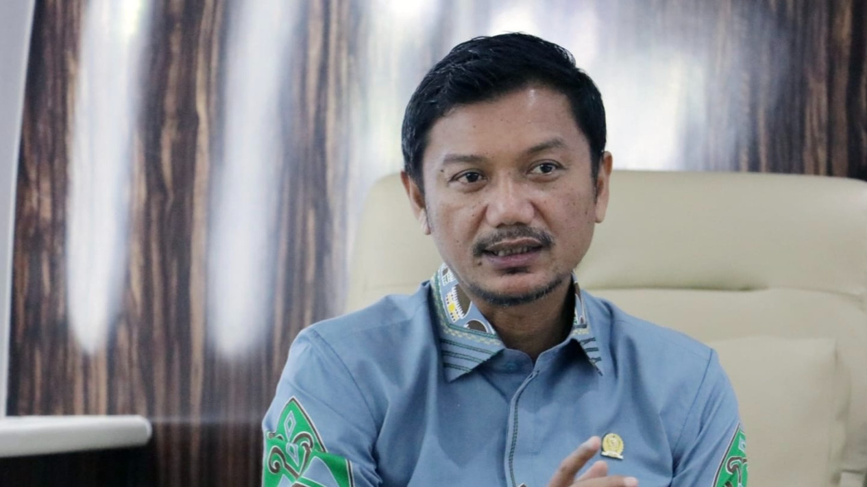 DPR Minta Retret Kabinet jadi Ajang Evaluasi dan Perkuat Kekompakan
            - galeri foto