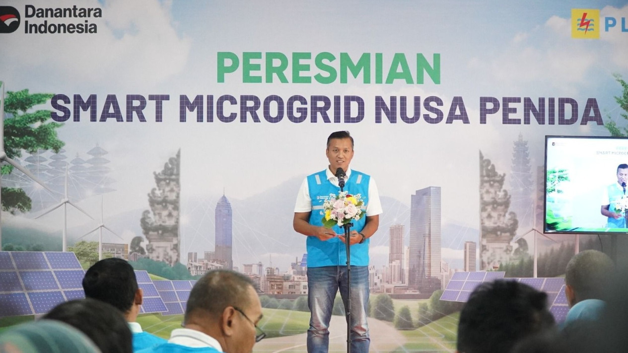 PLN Operasikan Smart Microgrid Berbasis Energi Hijau di Nusa Penida Bali
            - galeri foto