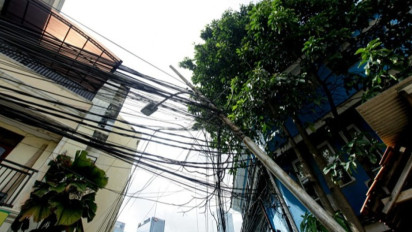 Tindak Lanjuti Soal Kabel Menjuntai di Setiabudi Jakarta Selatan, Tiang Penyangga Bakal Ditambah