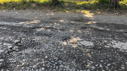 Imbas Proyek Tol Probowangi, Jalan Kabupaten di Paiton Setahun Lebih Tak Tersentuh Perbaikan