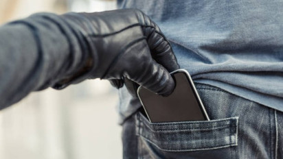 Copet Ponsel di Halte Buaran Diamuk Massa, Kini 3 Pelaku Dibekuk Polisi