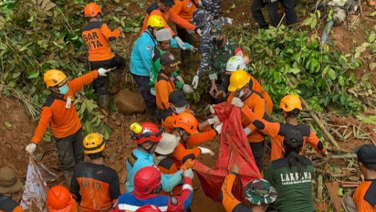 Delapan Jenazah Ditemukan di Hari Ketiga Pencarian Korban Tanah Longsor Cilacap, Total 11 Korban Dievakuasi
