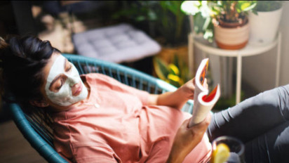 Self-Care di Musim Liburan: Alasan Perawatan Diri Penting untuk Menyambut Akhir Tahun Lebih Percaya Diri dan Segar