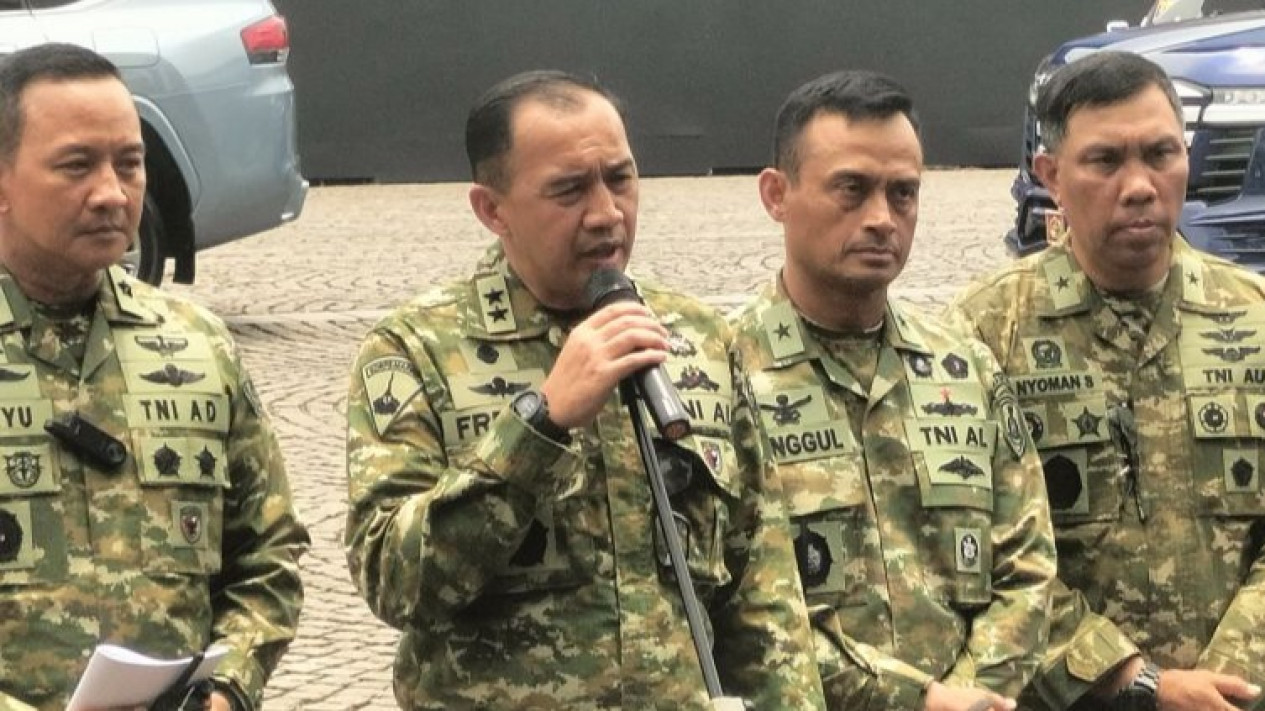 Kirim Pasukan ke Gaza, TNI Bawa Peralatan Kesehatan untuk Korban Perang
            - galeri foto