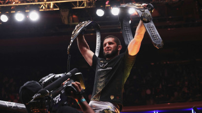 Rekap Hasil UFC 322: Islam Makhachev Pecundangi Jack Della Maddalena, Valentina Shevchenko Pertahankan Gelar Juara