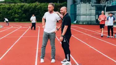 Pelatih CAHN Alexandre Polking dan pelatih Lion City Sailors Alexandar Rankovic