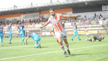 Selebrasi Striker Keturunan Indonesia di Liga Belanda, Jelte Pal