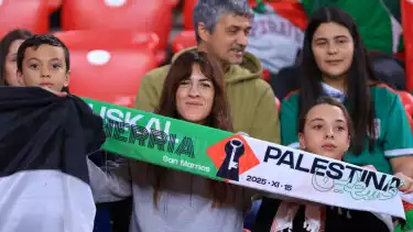 Suporter Basque ikut menyuarakan kemerdekaan Palestina